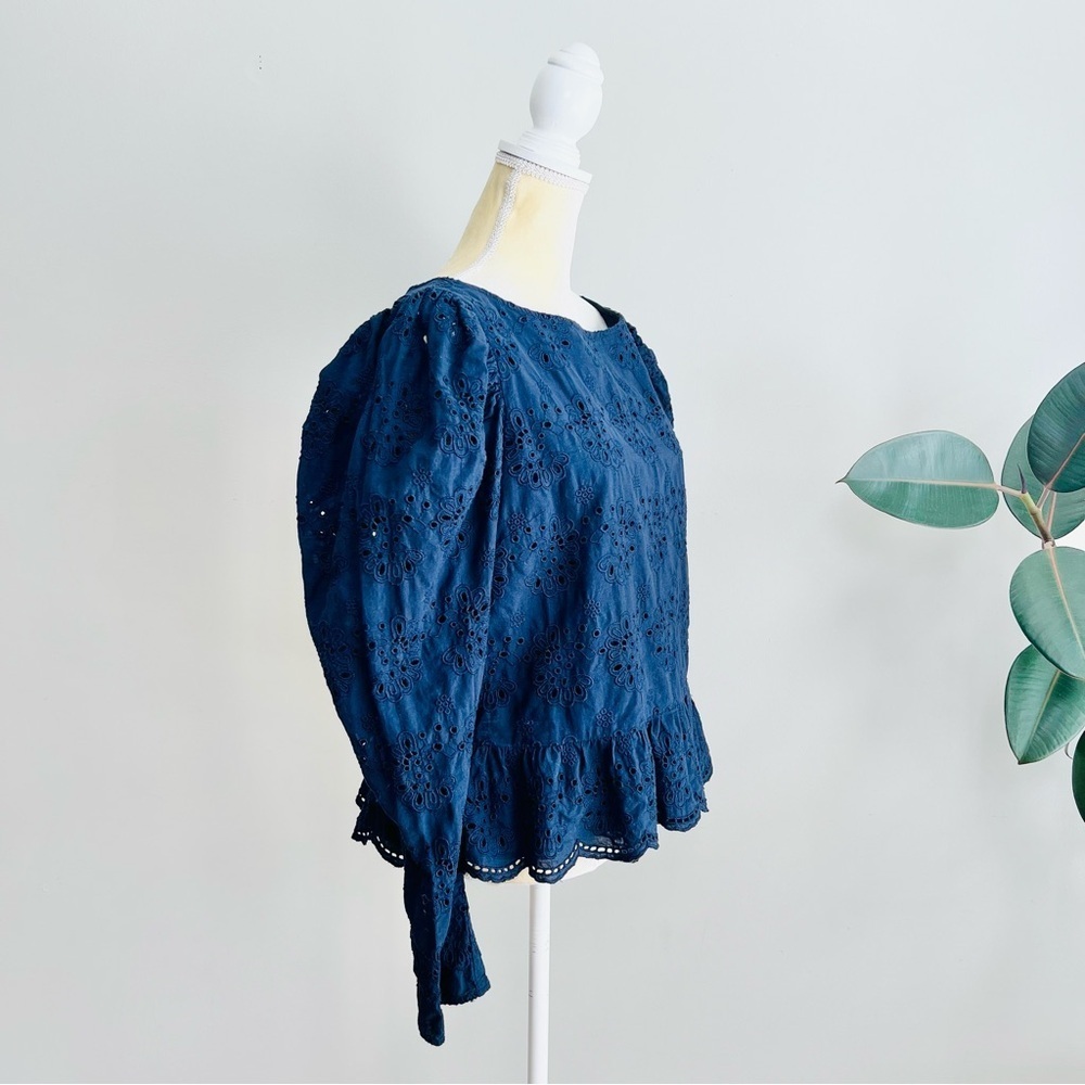 Express eyelet puff sleeve peplum top - Picture 5 of 10
